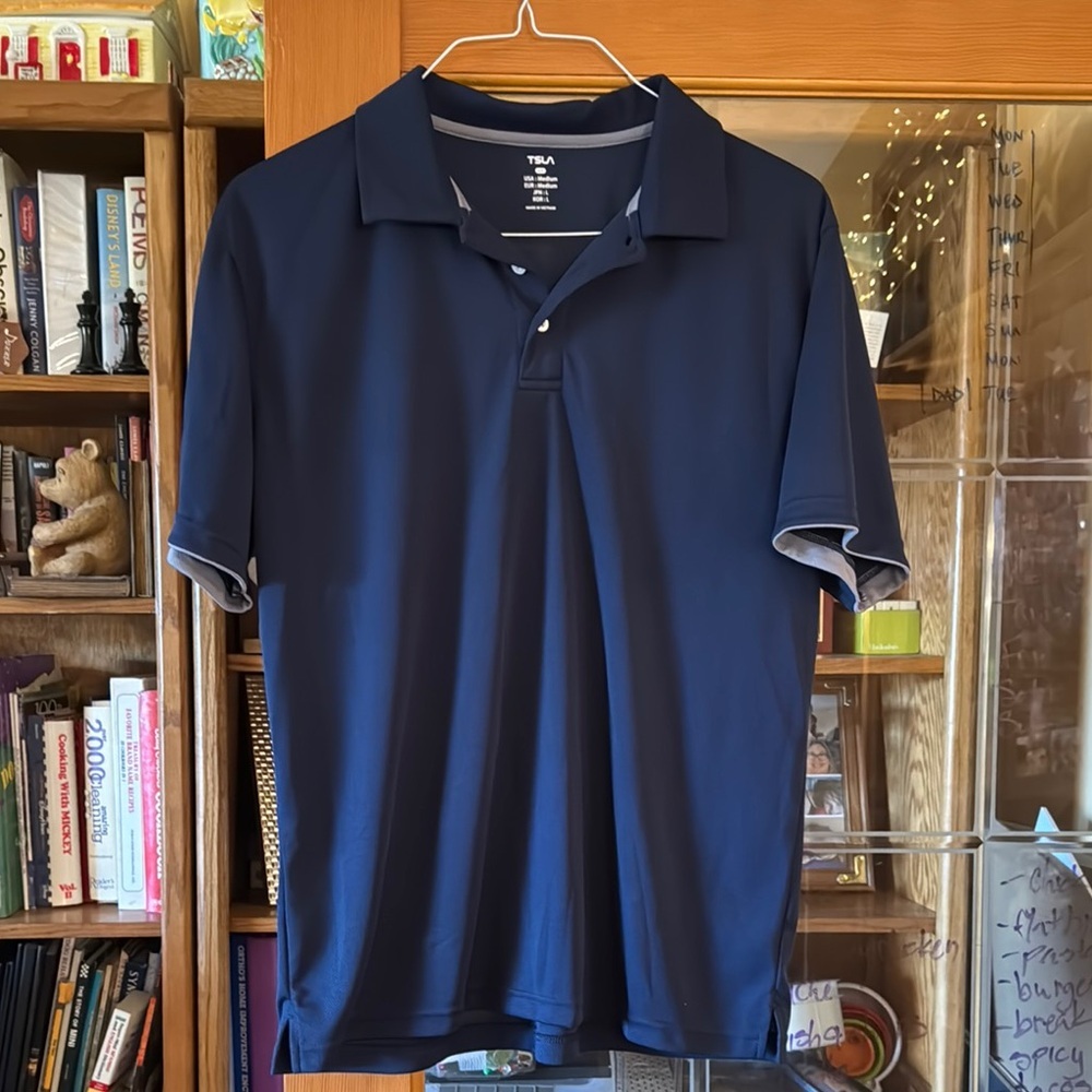 Classic Blue Polo Shirt with Collar and Short Sleeves